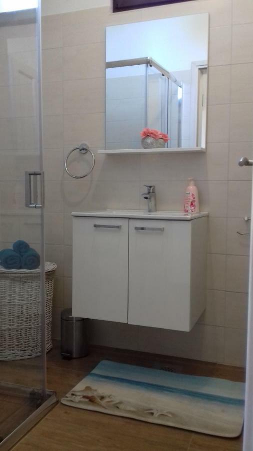 קאנפאנאר Authentic Istria&Pet Friendly Apartment Banko Near Rovinj מראה חיצוני תמונה