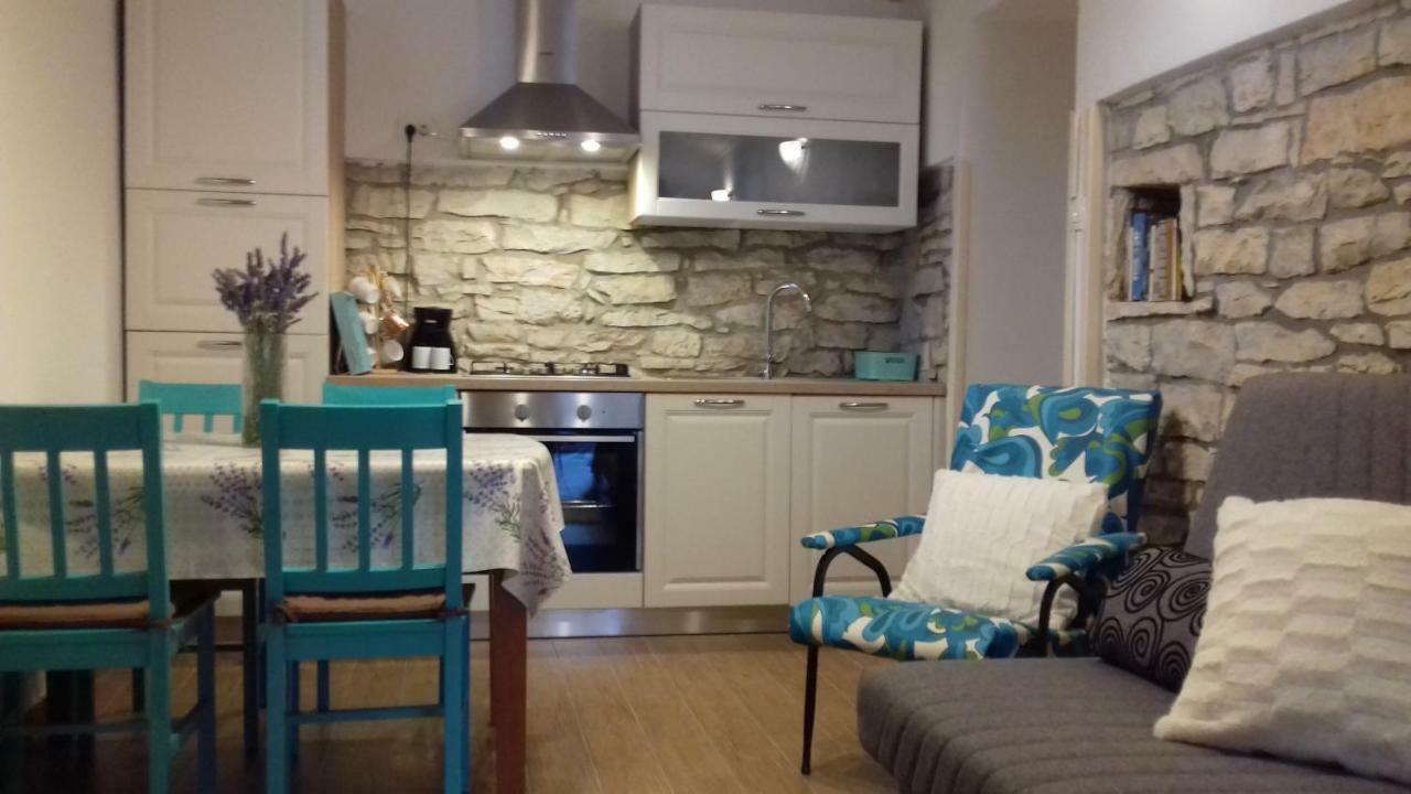קאנפאנאר Authentic Istria&Pet Friendly Apartment Banko Near Rovinj מראה חיצוני תמונה