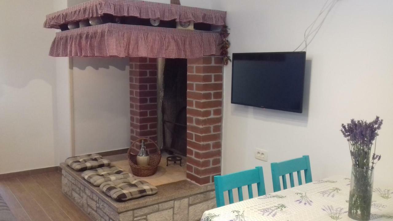 קאנפאנאר Authentic Istria&Pet Friendly Apartment Banko Near Rovinj מראה חיצוני תמונה